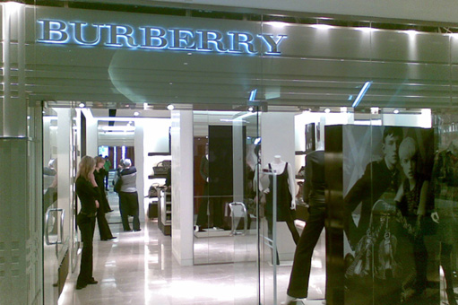 Burberry store outlet yorkdale